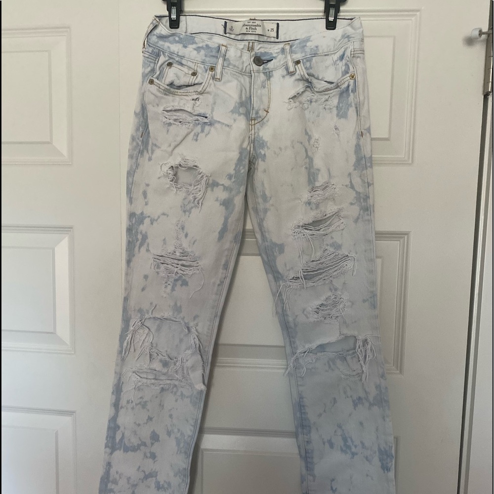 Tie dye faded ripped jeans size 25